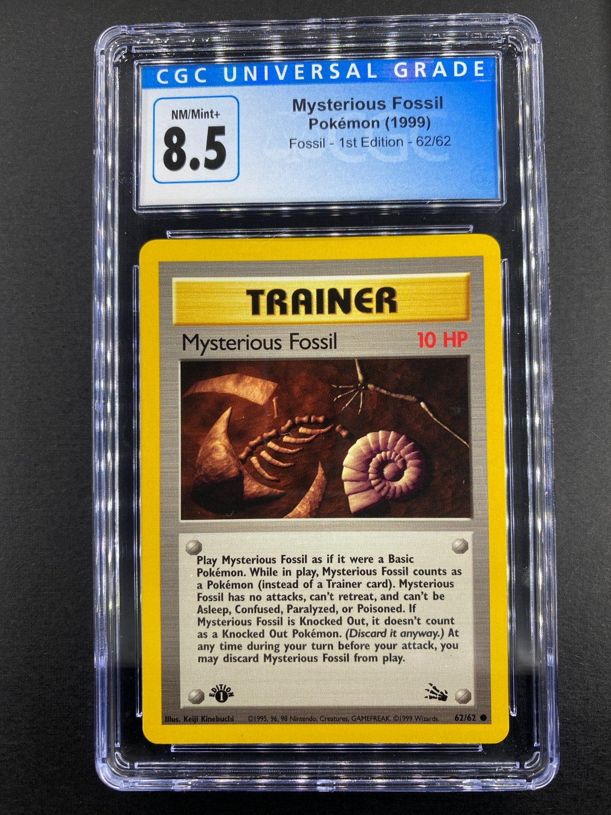 Mysterious Fossil - 62/62 - Fossil - 1st Edition - CGC 8.5